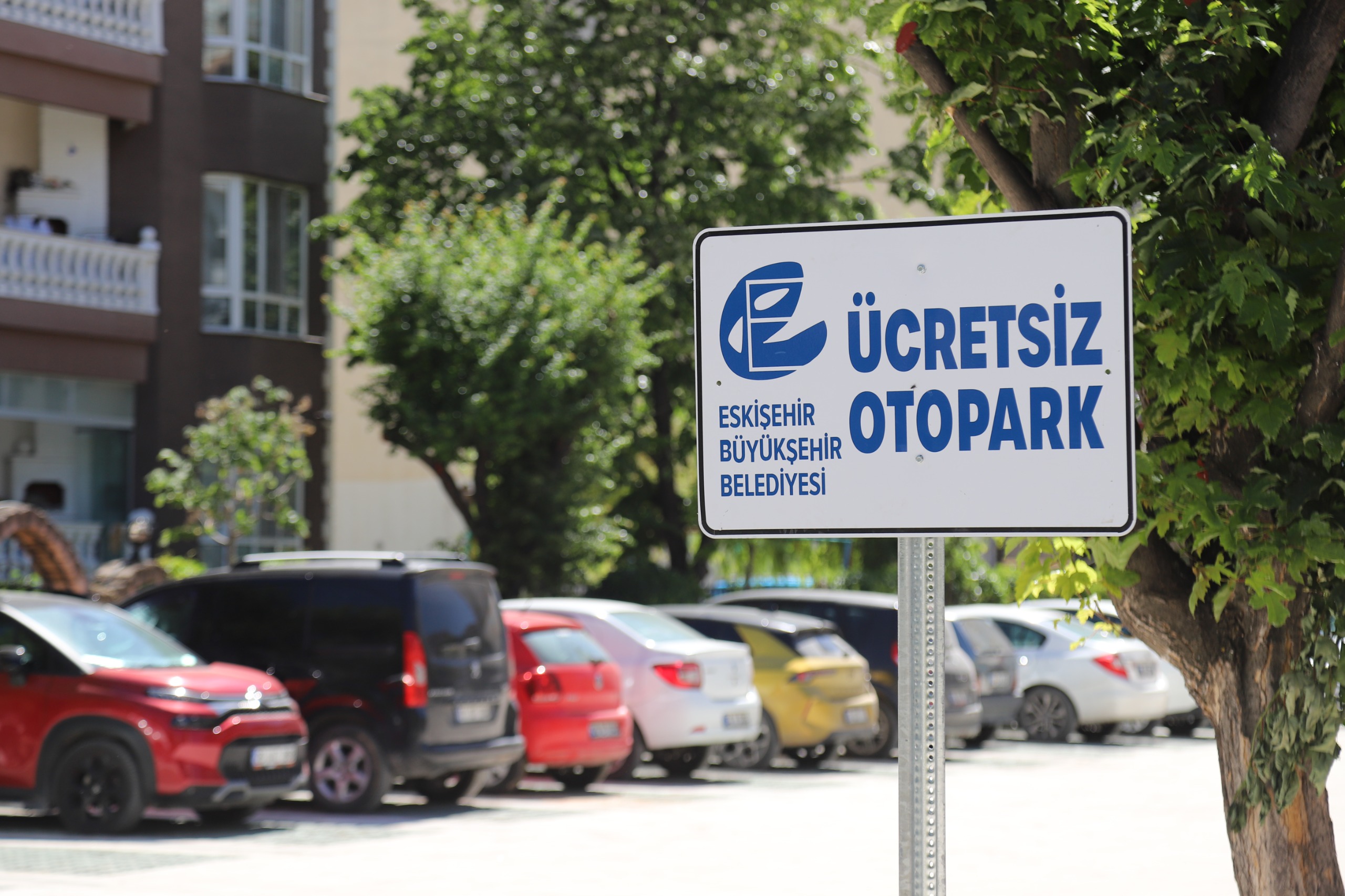 Eskişehir'de 667 Araçlık Yeni Otopark Yatırımı Sürüyor