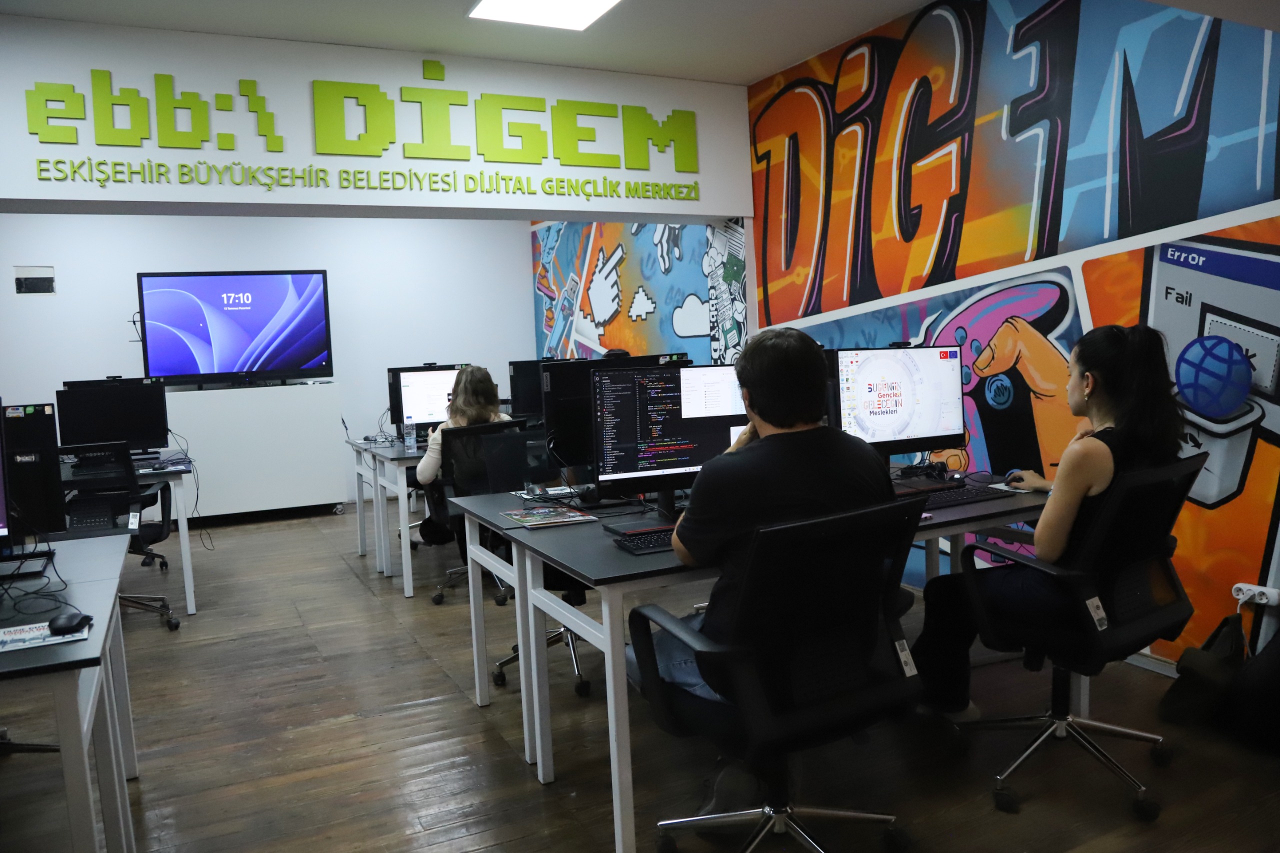 DİGEM Gençleri Geleceğin Dijital Meslekleriyle Buluşturuyor