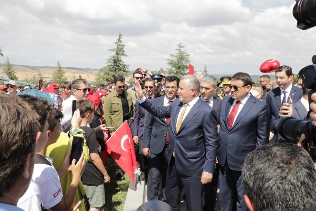 Kütahya, Büyük Zafer’in 104. yılını gurur ve coşkuyla kutladı