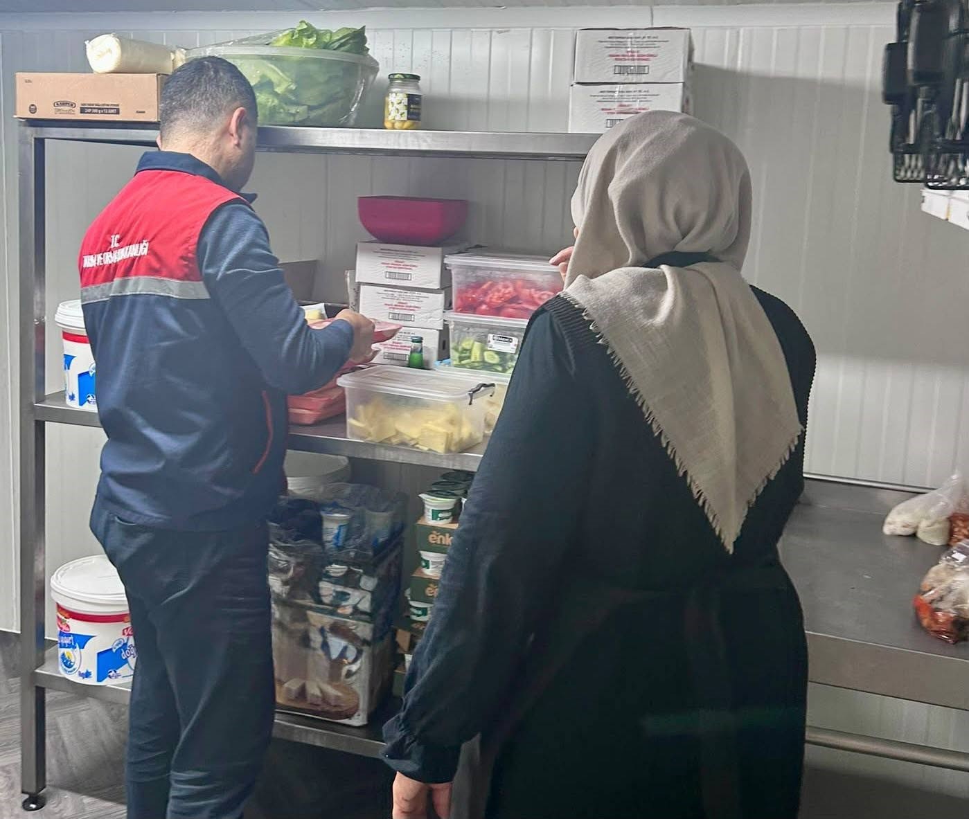 Bolvadin’de okul kantinlerine yönelik denetim