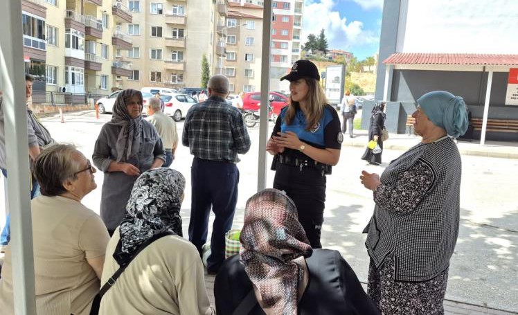 Bilecik’te 36 vatandaşa dolandırıcılık ve güvenlik bilgilendirmesi