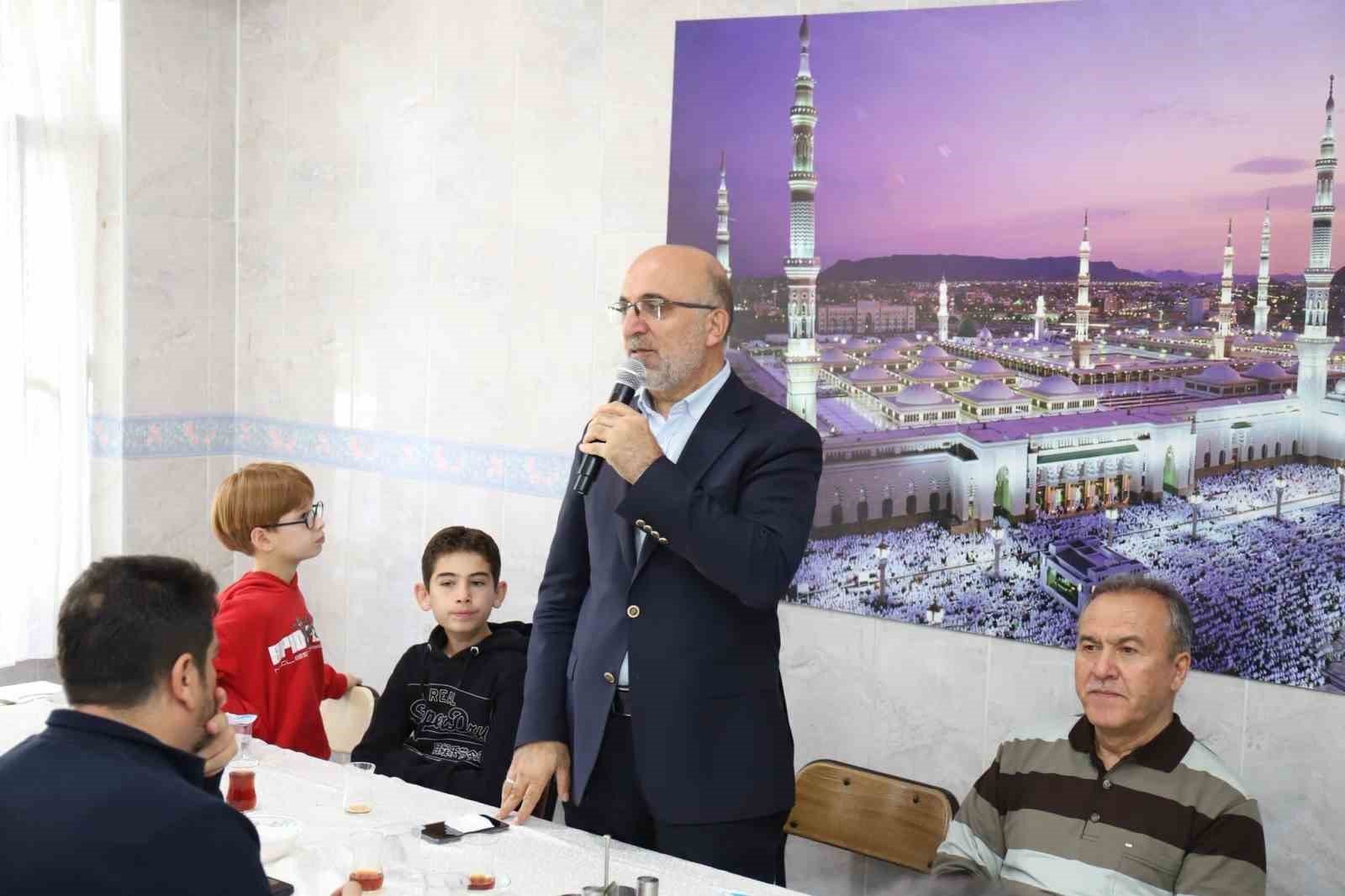 Personelden Müftü İmamoğlu’na vefa ve veda programı