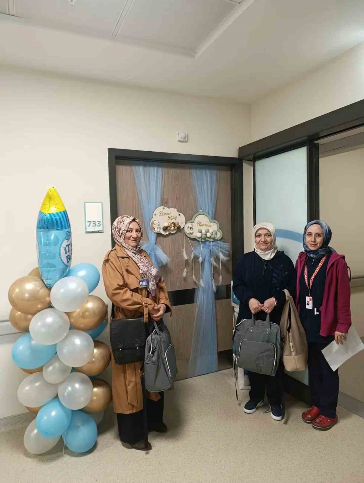 Yenidoğan bebekler ve aileleri yalnız bırakılmıyor