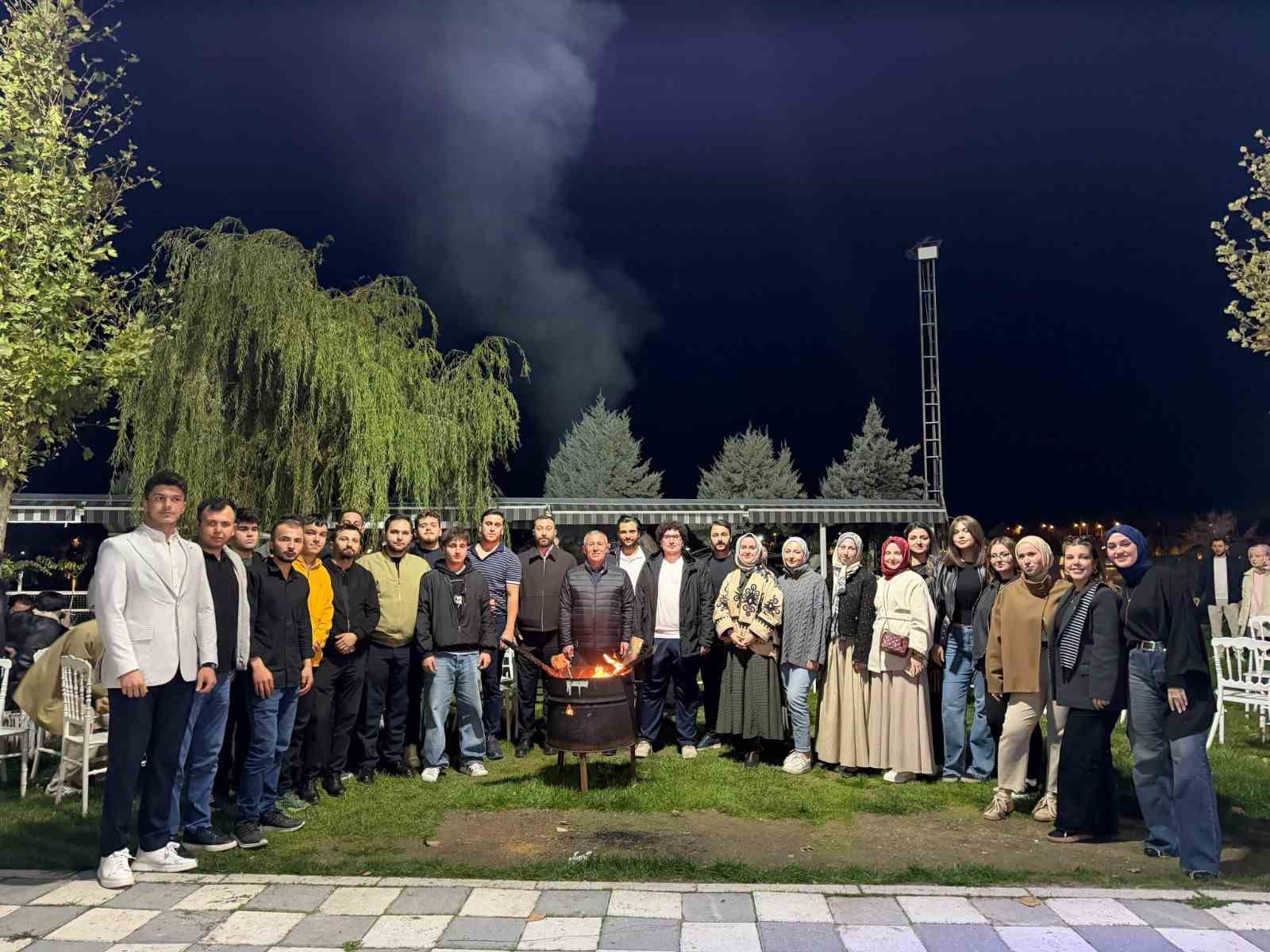 AK Parti Bilecik teşkilatında gençlik ateşi yakıldı