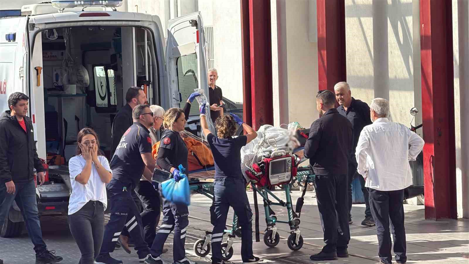 Traktör şaftına kolunu kaptıran kadın ağır yaralandı