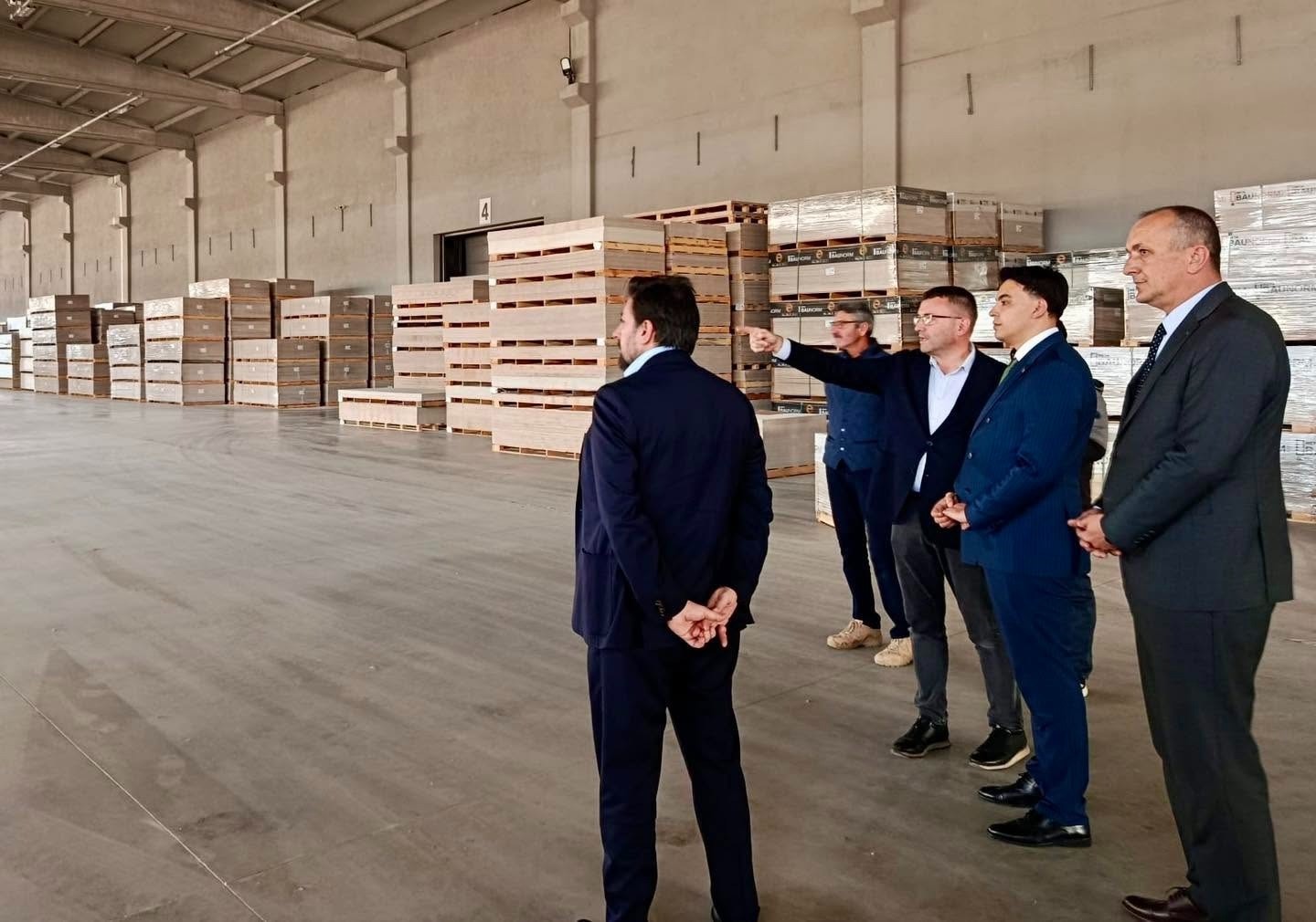 Kaymakam Kara, OSB’de incelemelerde bulundu