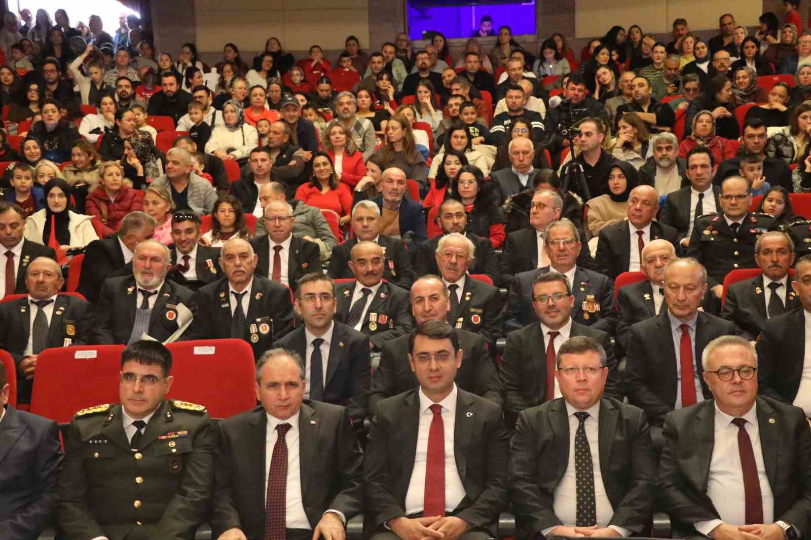 Uşak’ta Türkiye Cumhuriyetinin 103. yaşı coşkuyla kutlandı