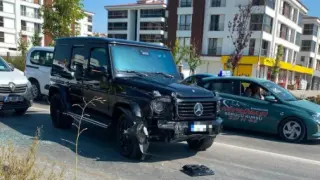 Eskişehir’de Lüks Cip ile Otomobil Çarpıştı