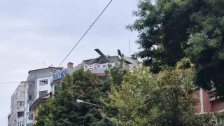 Eskişehir’de giyim mağazasının çatısında yangın çıktı