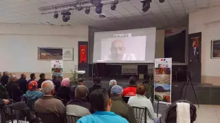 Üreticilere kuşburnu ve badem yetiştiriciliği eğitimi