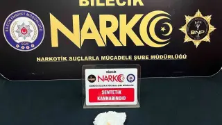 Bilecik’te şüpheli araçta uyuşturucu ele geçirildi
