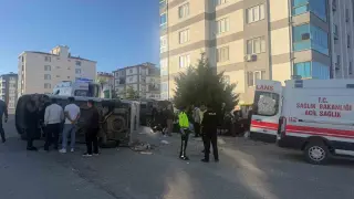 Eskişehir’de otomobil minibüsle çarpıştı: 5 yaralı