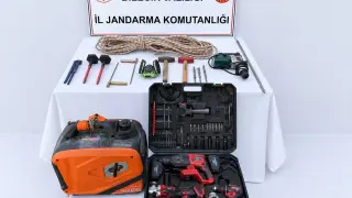 Bilecik’te defıne arayan 5 kişi suçüstü yakalandı