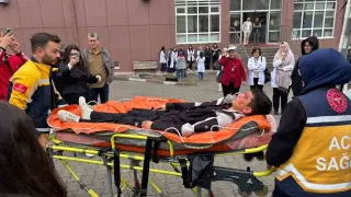 Tavşanlı’da liselilerden gerçeğini aratmayan deprem tatbikatı