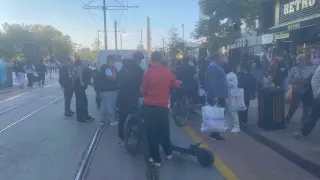 Eskişehir’de scooter ile araç çarpıştı: Çevredeki vatandaşlar yardıma koştu