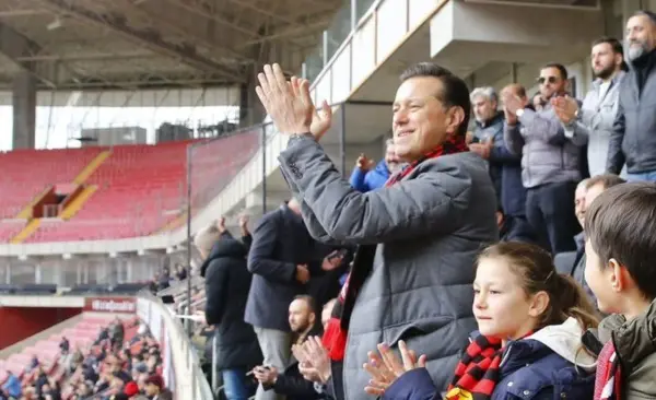 AK Parti Eskişehir Milletvekili Nebi Hatipoğlu’ndan Eskişehirspor Taraftarına Jest