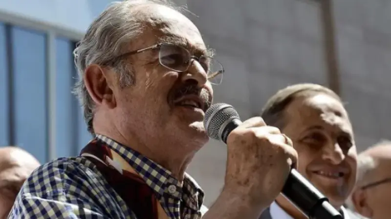 Yılmaz Büyükerşen CHP’den İstifa Etti Mi?