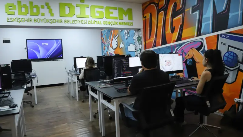 DİGEM Gençleri Geleceğin Dijital Meslekleriyle Buluşturuyor