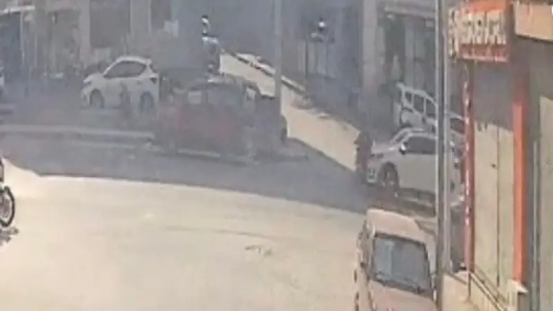 Eskişehir’de Otomobil ile Motosiklet Çarpıştı