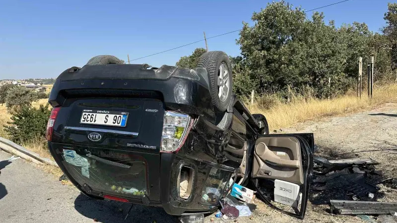 Uşak’ta takla atan otomobilin sürücüsü hayatını kaybetti