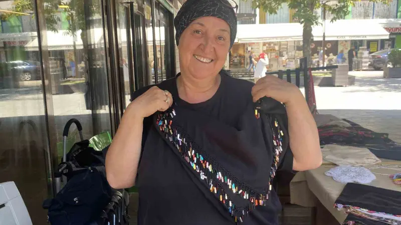 Her yazma için günlerce emek sarf ediyor