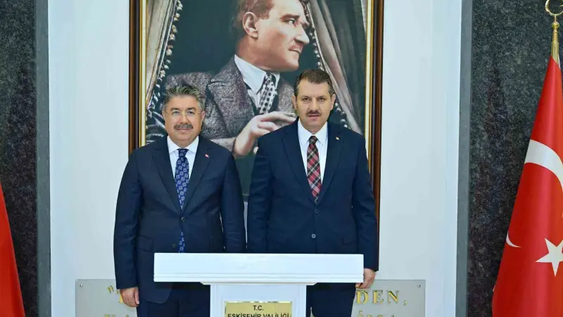 Millî Savunma Bakan Yardımcısı Ayhan, Vali Yılmaz’ı ziyaret etti