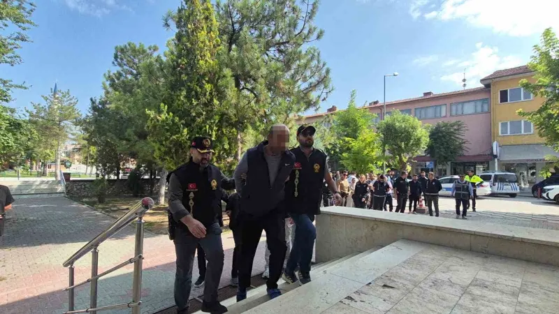 Oto galerici gencin ölümüyle ilgili ağabey ve kuzeni tutuklandı