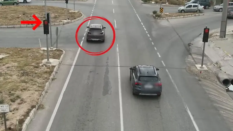 Uşak’ta kırmızı ışık ve emniyet kemeri denetimleri sürüyor