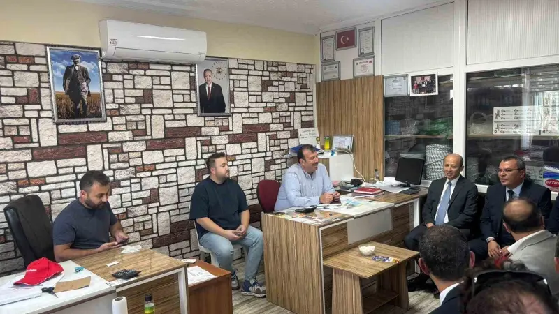 Gedizli üreticilere 95 damızlık büyükbaş hayvan dağıtıldı