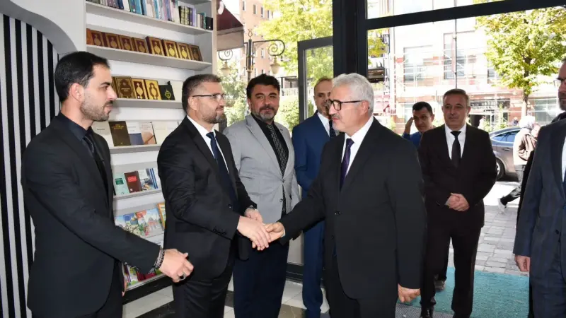Kütahya İl Müftüsü Hasan İzmirli görevine başladı