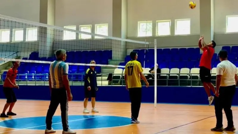 Bilecik’te kurumlar voleybol maçında buluştu