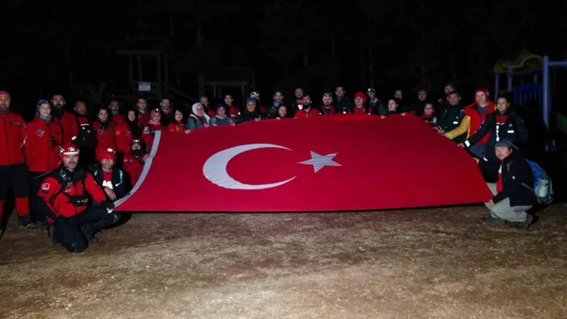 Eskişehir’de gece vakti zorlu arazi şartlarında arama kurtarma tatbikatı