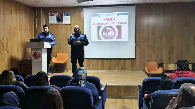 Polis ekiplerinden lise öğrencilerine bilgilendirme