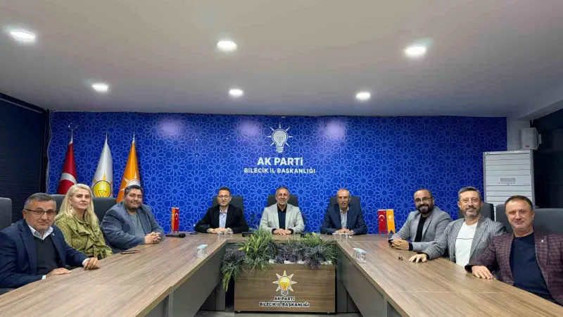 AK Parti’de hedef ve yol haritası masaya yatırıldı